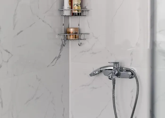 Paula Center Apartman *