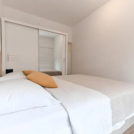 아파트 Paula Center 자다르