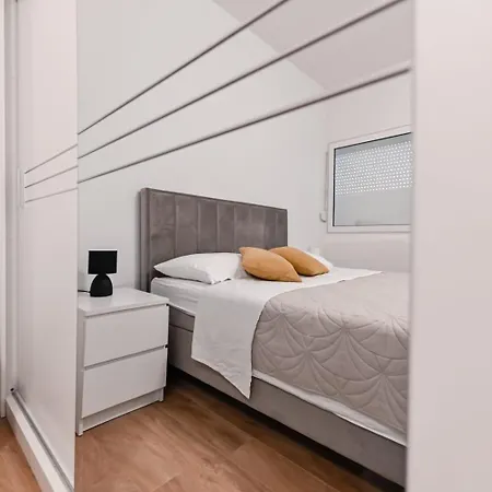 아파트 Paula Center *