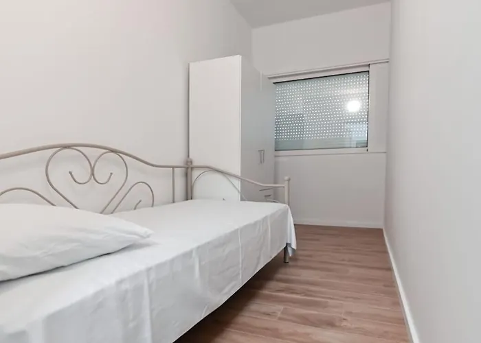 Paula Center Apartment *